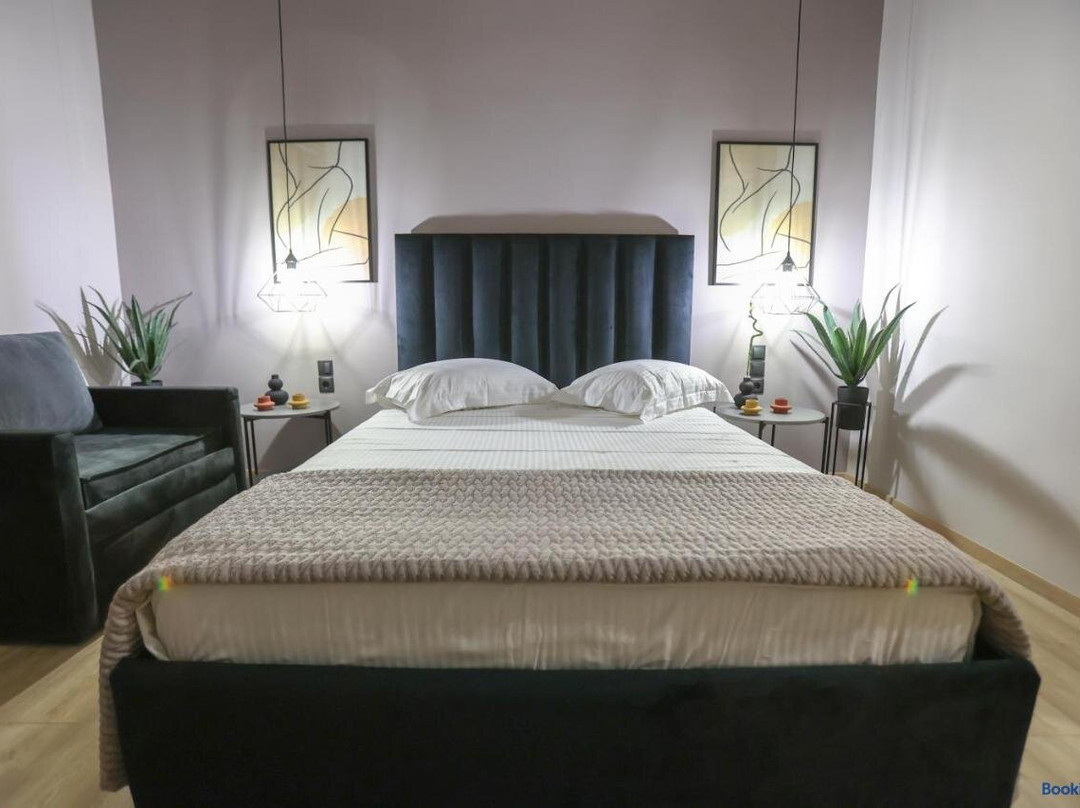 Eleni Zirganou Studios & Apartments
