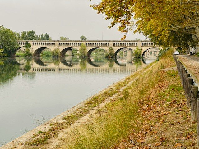 Pont-canal de l'Orb-贝济耶必去景点