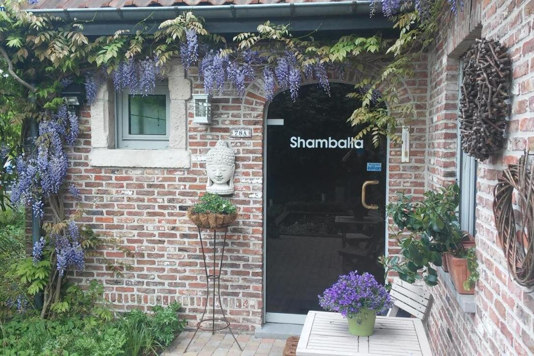 Shamballa Logies Nieuw en Zeer Verzorgd Appartement Met Voortuin en Terras
