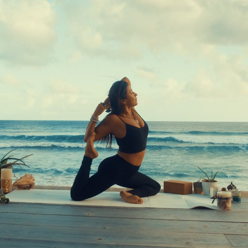 Carol Schoonhoven “Pura Vida Yoga BVI”-Road Town必去景点