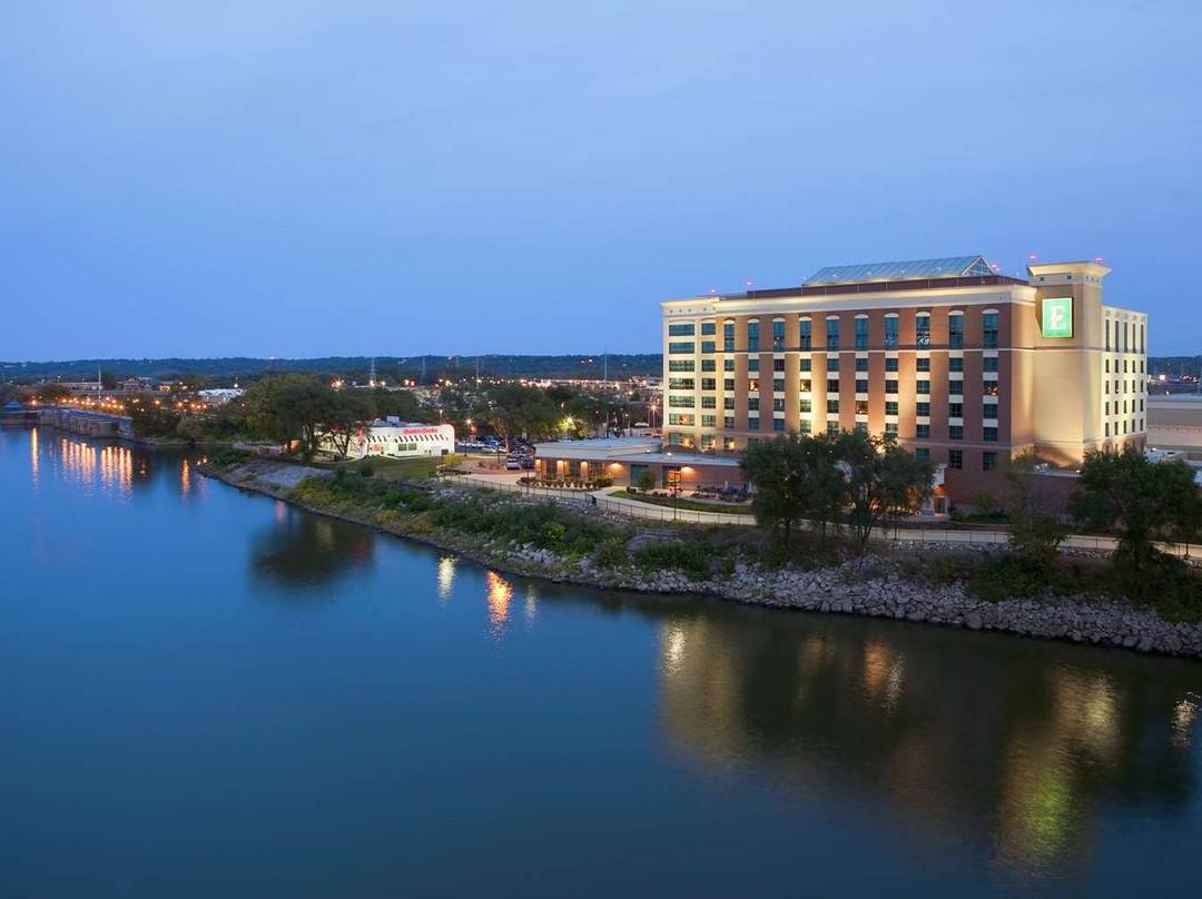 Pekin酒店住宿-Embassy Suites by Hilton East Peoria Riverfront Hotel & Conference Center