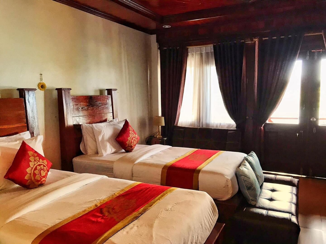 Golden Hotel Dondet