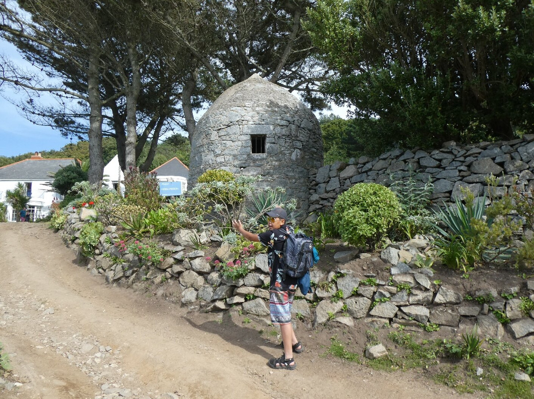 Shell Beach-Herm必去景点