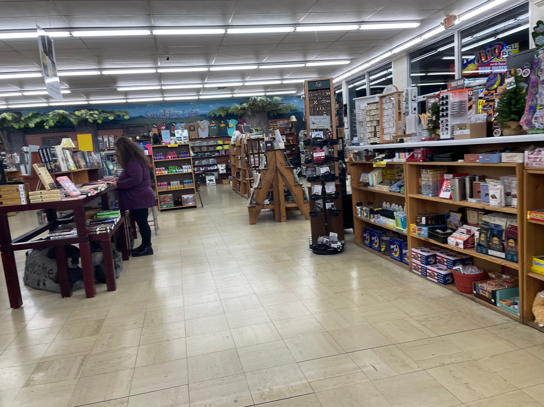 MoonPie General Store and the Original Book Warehouse-皮金福奇必去景点