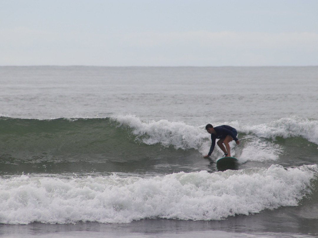 Sunset Surf Dominical - Day Lessons景点图片