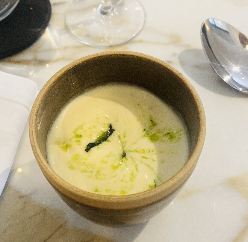 Le Castet主图