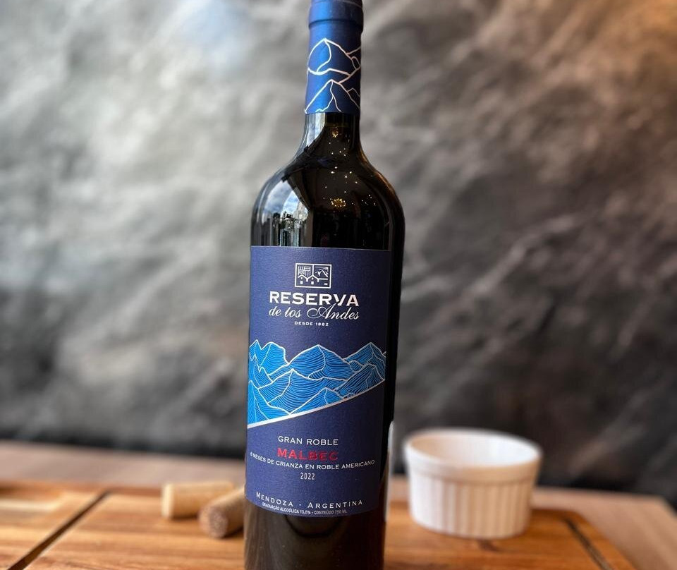 Sb Exclusivos Wine Bar-Itapema必去景点