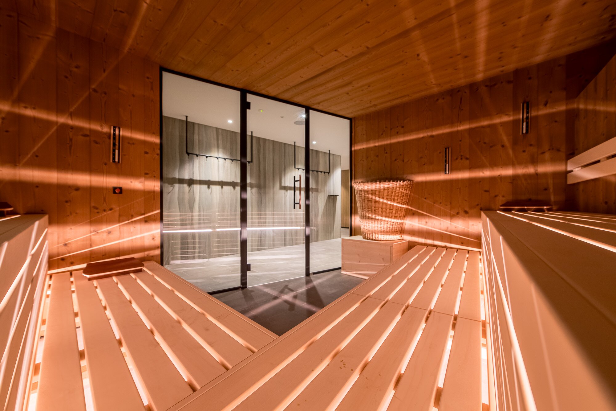 Hotel Kristall-泳池