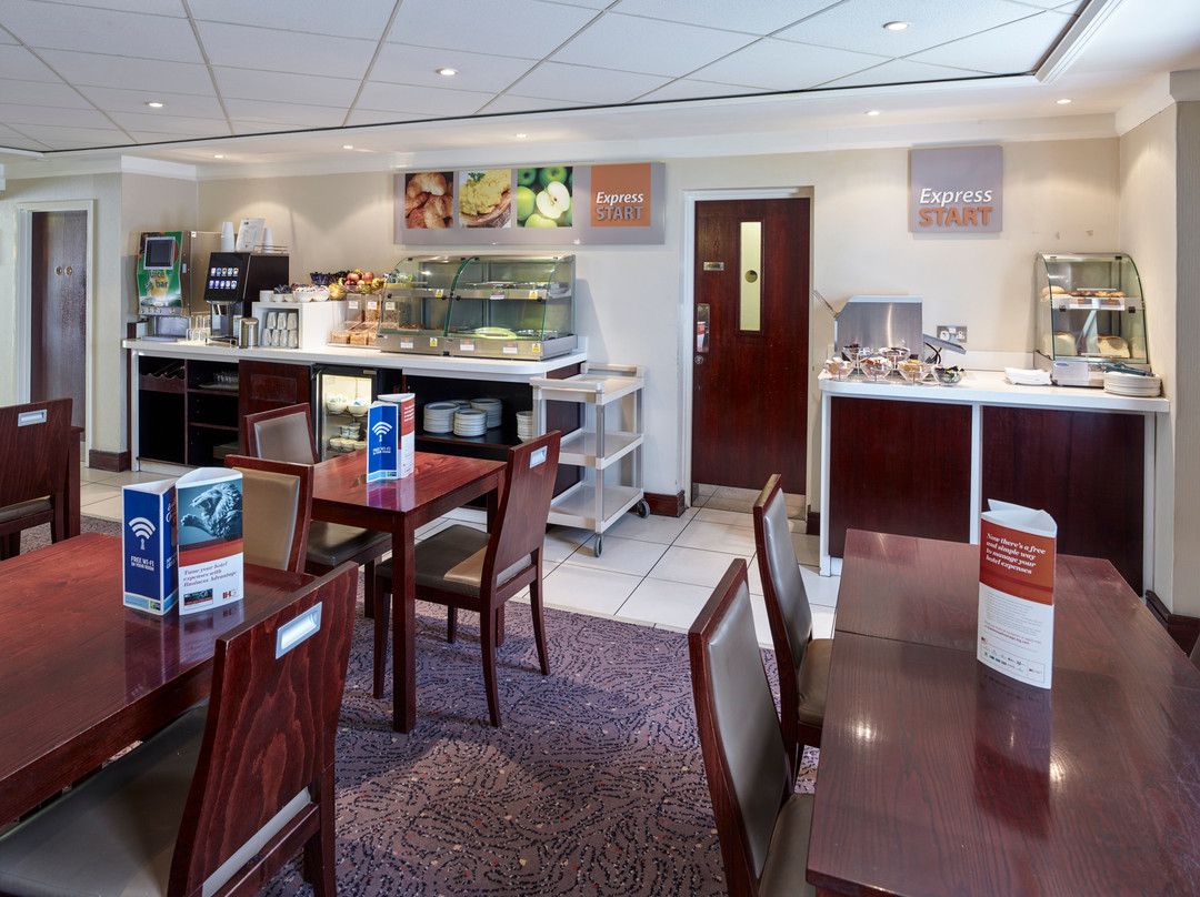 Holiday Inn Express Glenrothes by IHG主图