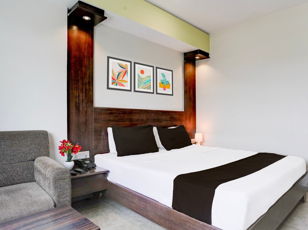 Super Townhouse Anand