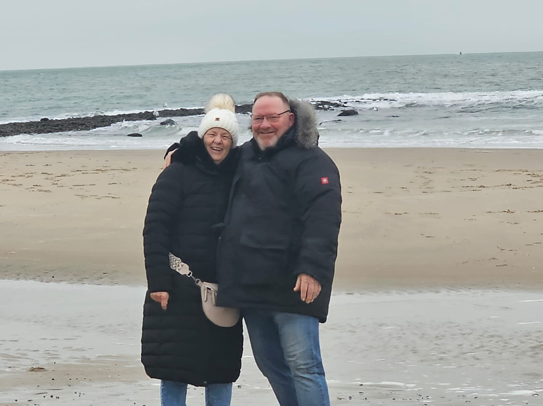 巴顿皇冠酒店主图