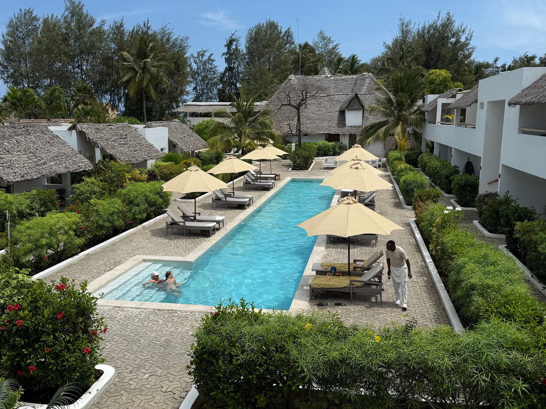 单桅帆船酒店主图