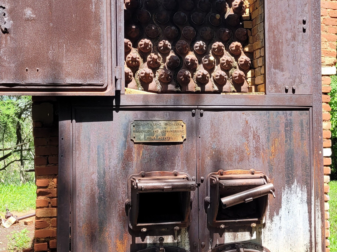 Otjikoto Lake-楚梅布必去景点