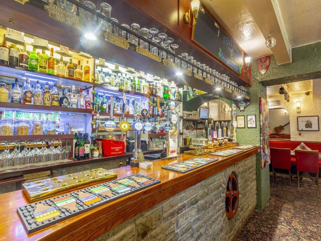 The Poachers Inn-Bollington必去景点