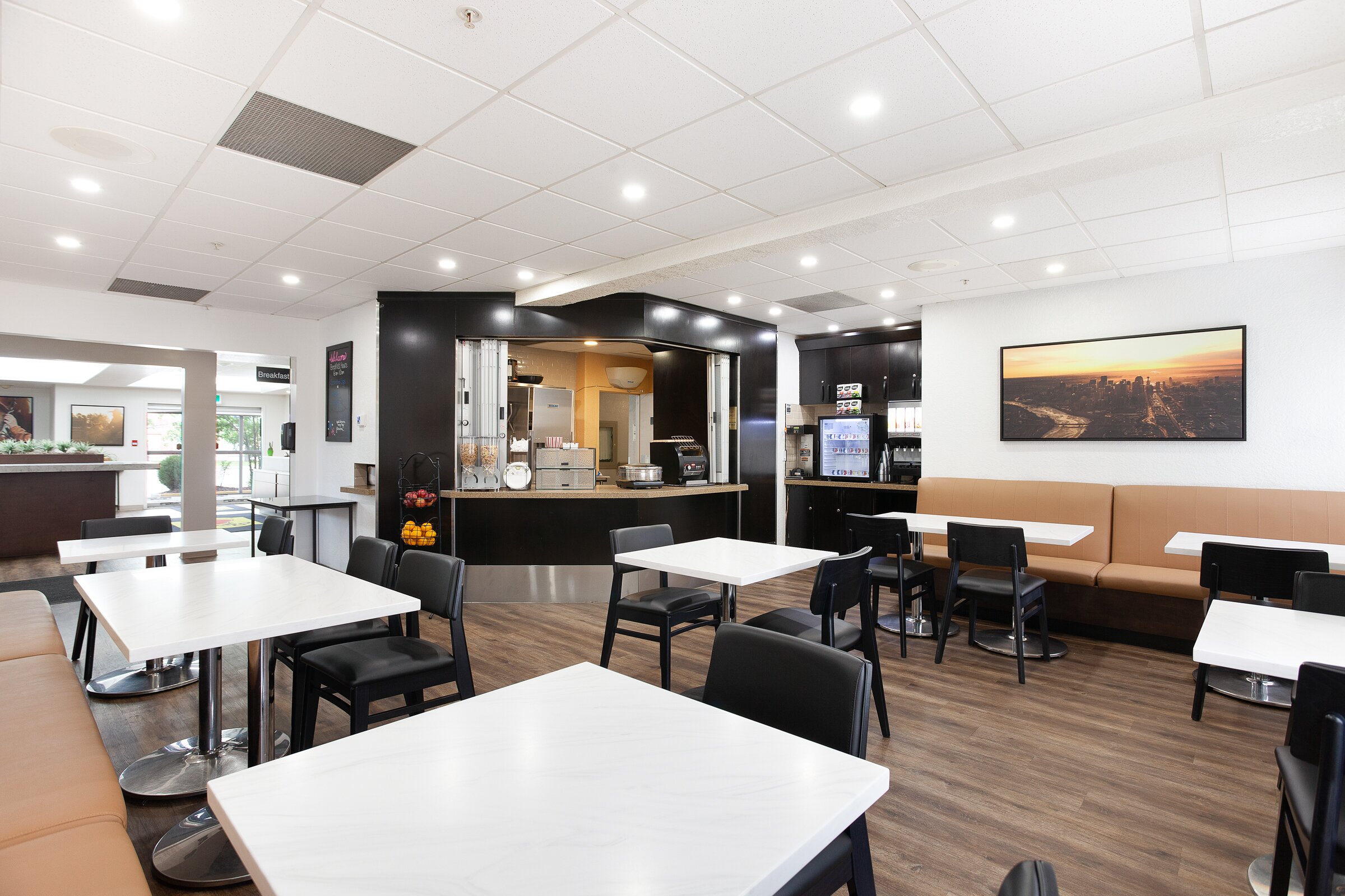 Super 8 by Wyndham Calgary Shawnessy Area-餐饮