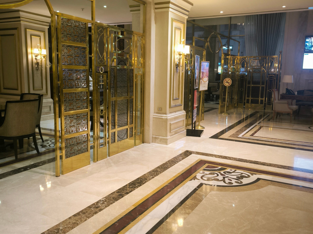 Elite World Van主图