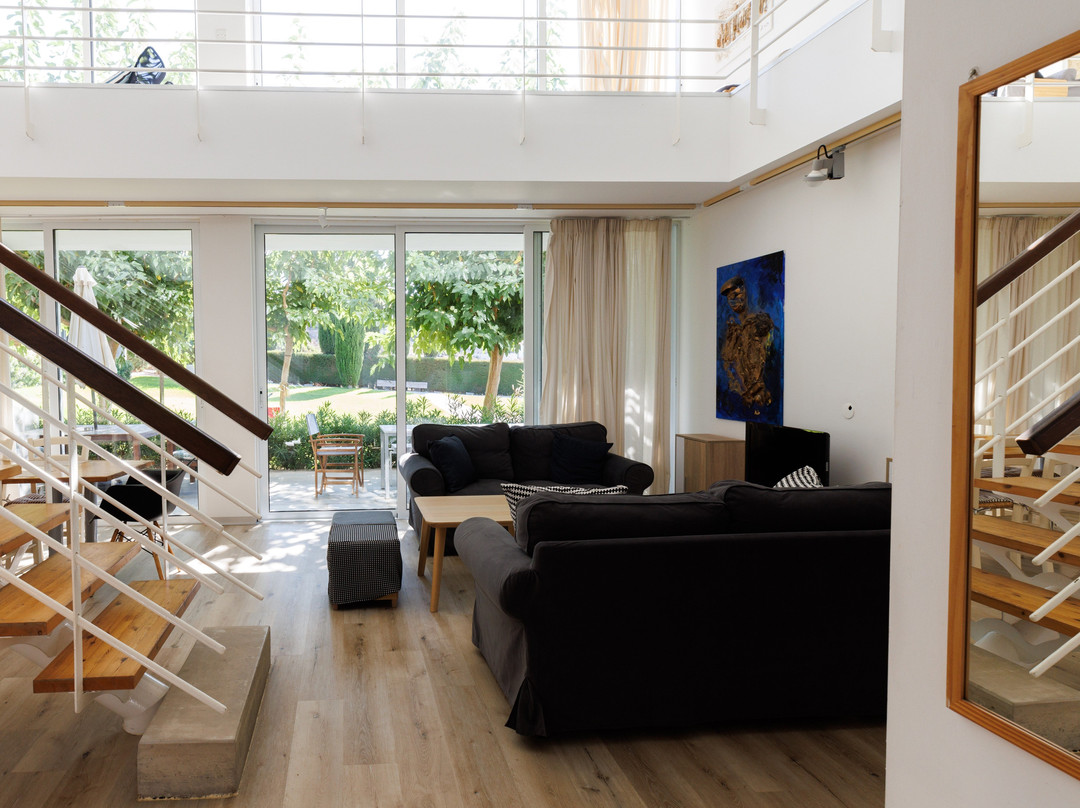 Art By Praxis Apartments主图