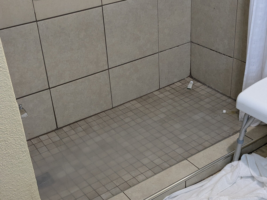 Days Inn & Suites by Wyndham Waterloo主图