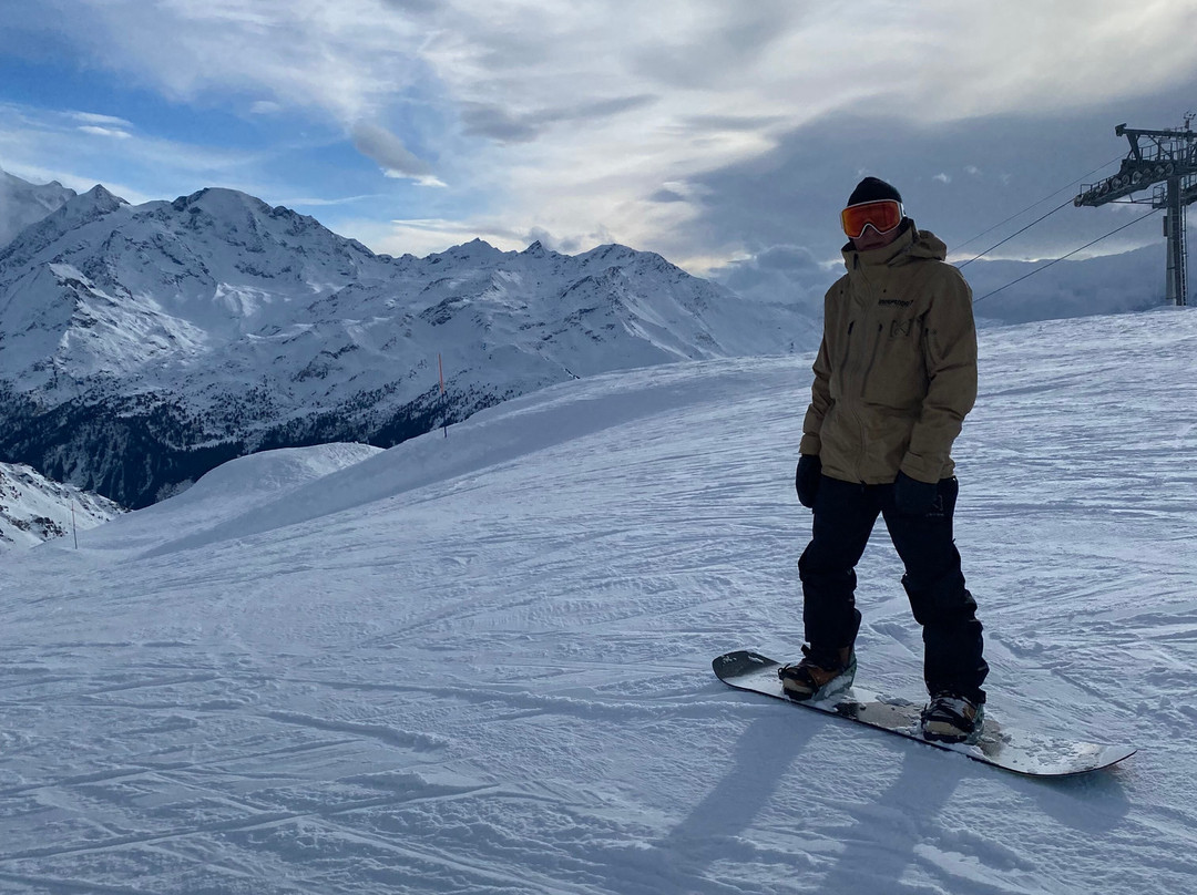 Independent Snowboard School-韦比尔必去景点