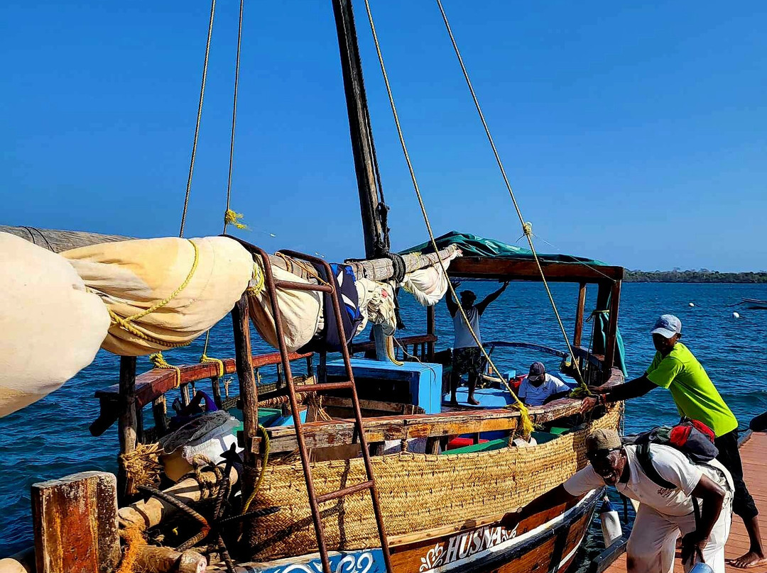 Charlie Claw's-Wasini Island必去景点