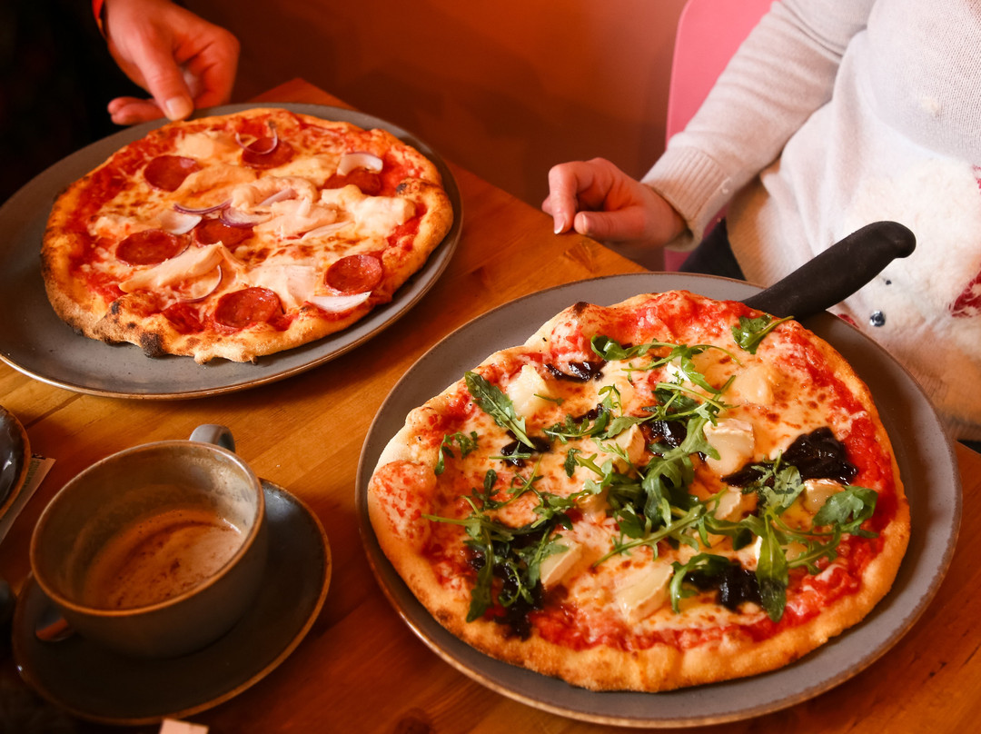 William's Den Pizzeria & Coffee Shop