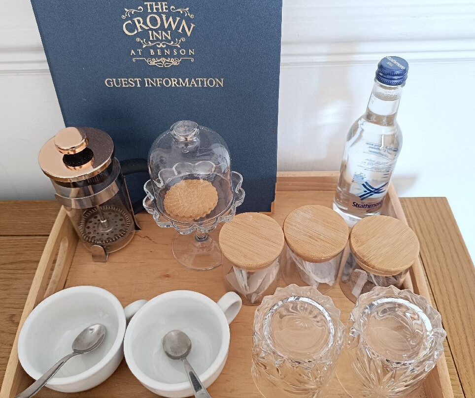 The Crown Inn at Benson主图