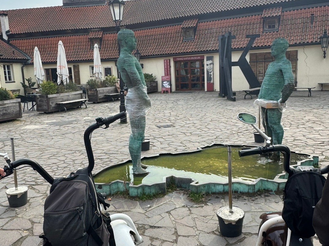SCROOSER Tour-布拉格必去景点