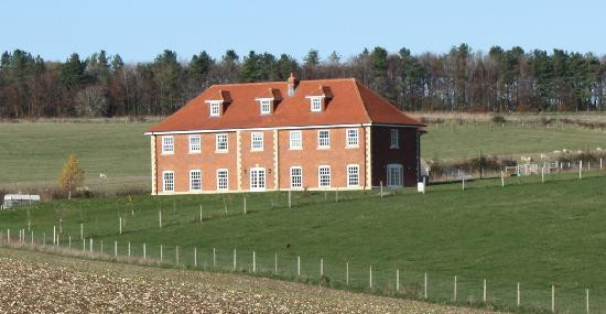 Poulton Grange主图