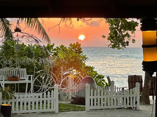 马尔代夫库达胡拉四季酒店主图