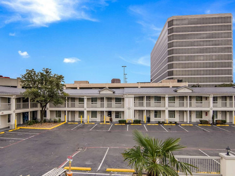 Highland Park酒店住宿-Quality Inn & Suites Dallas - Cityplace