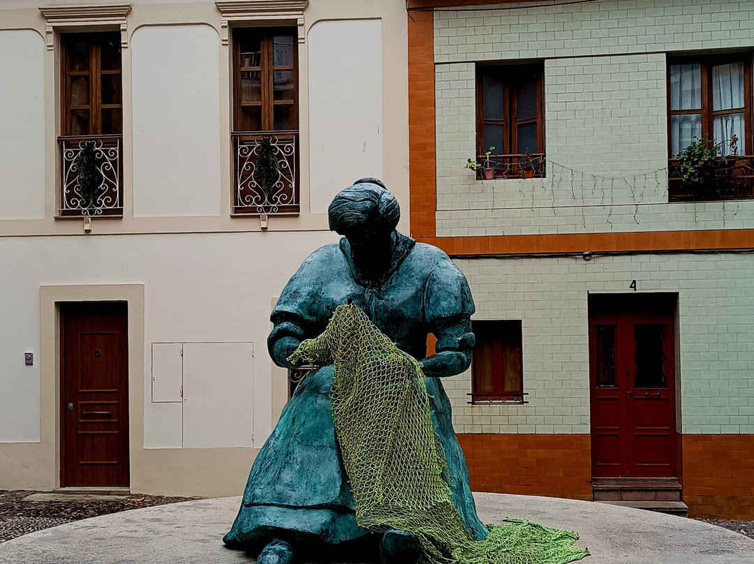 Escultura «homenaje A La Mujer Redera»景点图片