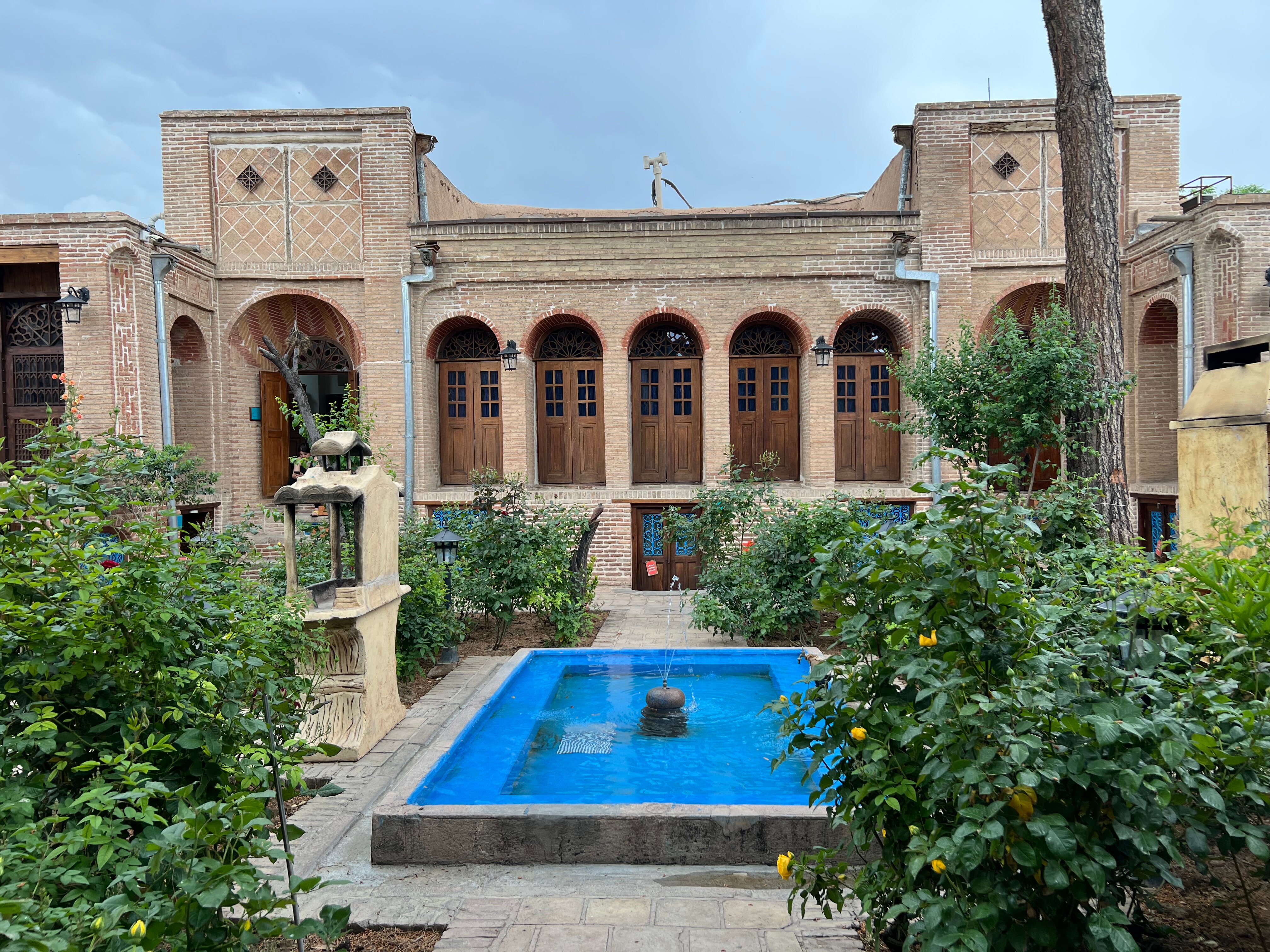 Traditional Behrouzi Hotel-官方