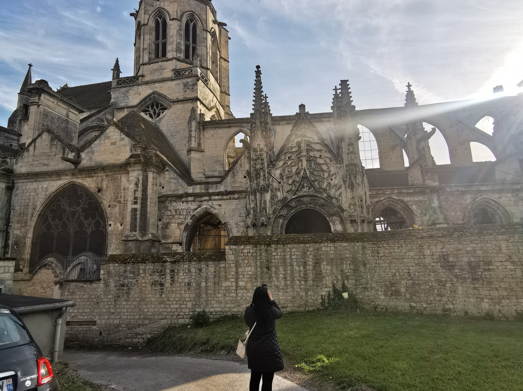 Eglise du Vieux Saint Sauveur-卡昂必去景点
