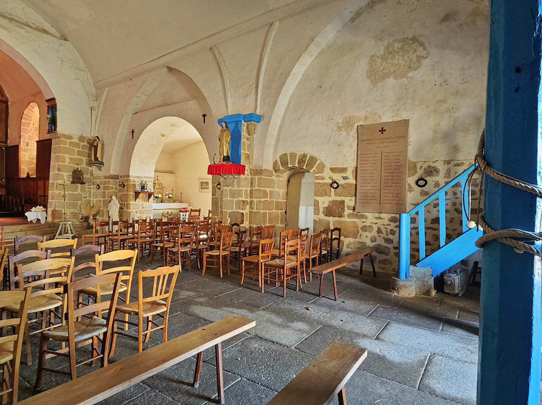 Église Saint-Laurent de Saint-Priest-la-Feuille景点图片