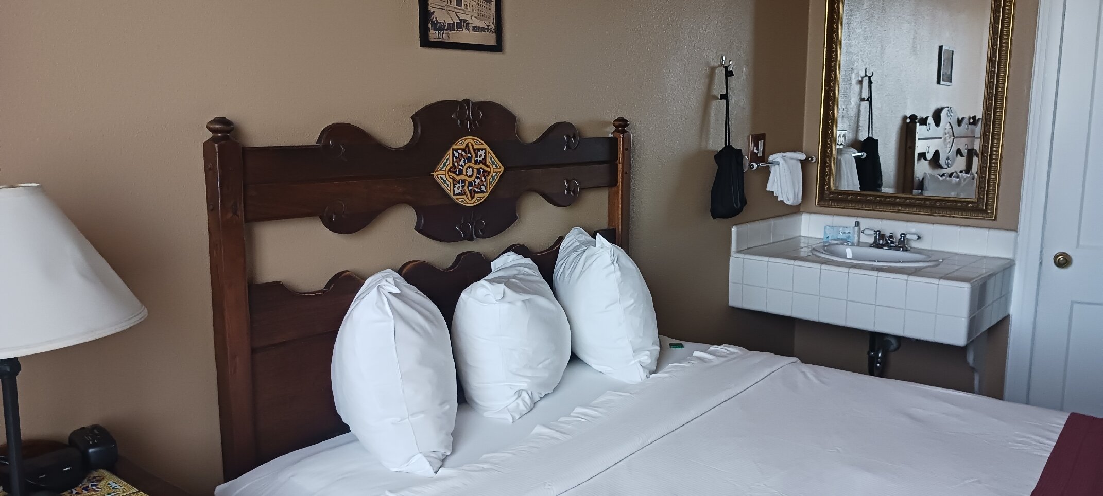 Hassayampa Inn-官方