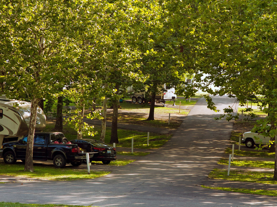 Green River Lake State Park - Camping