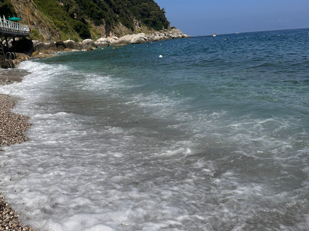 Bagni di Tiberio-卡碧岛必去景点