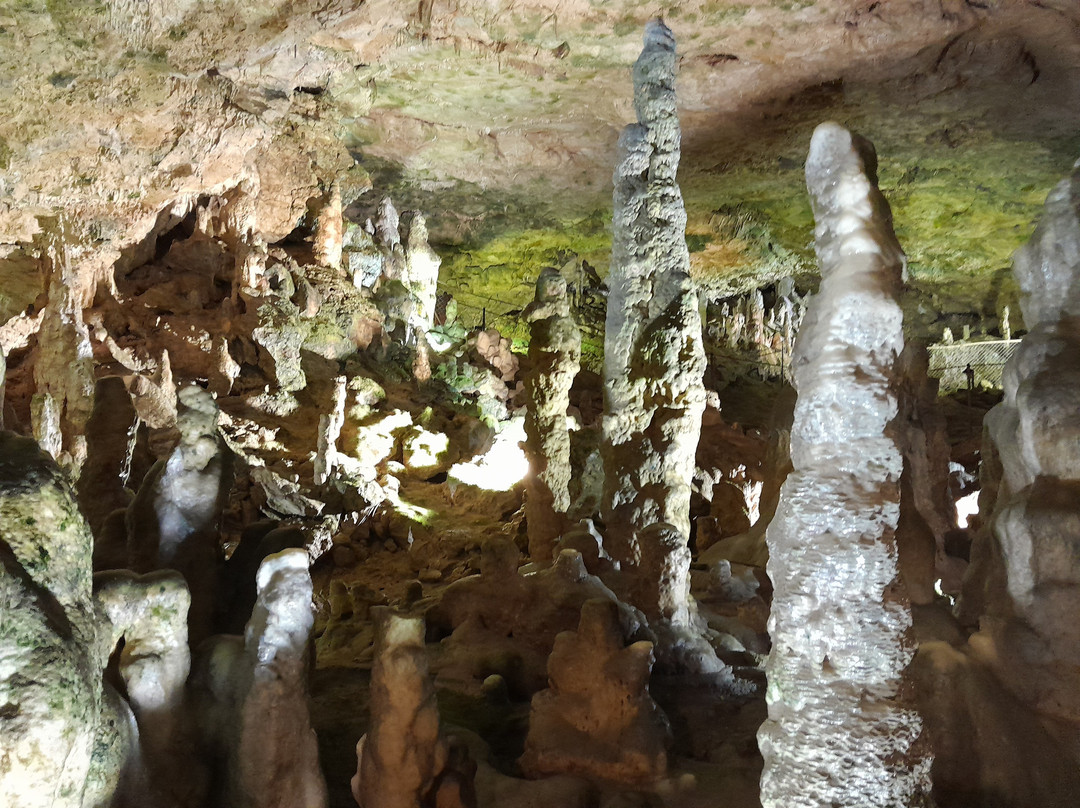 Nebelhöhle-Sonnenbuehl必去景点