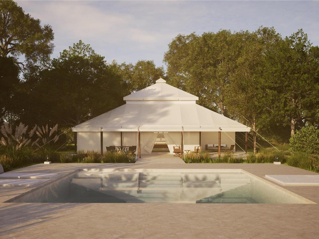 阿曼艾喀什酒店