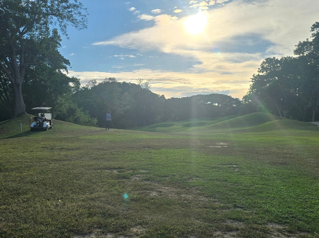 Emerald Golf Course-曼场必去景点