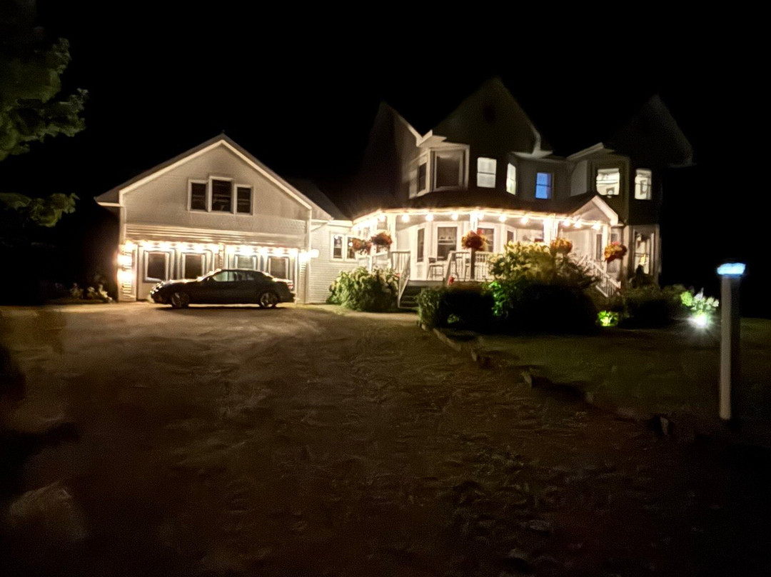 Twin Peaks Bed & Breakfast主图