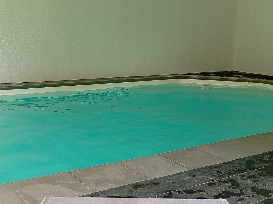 Au Pré Carré主图