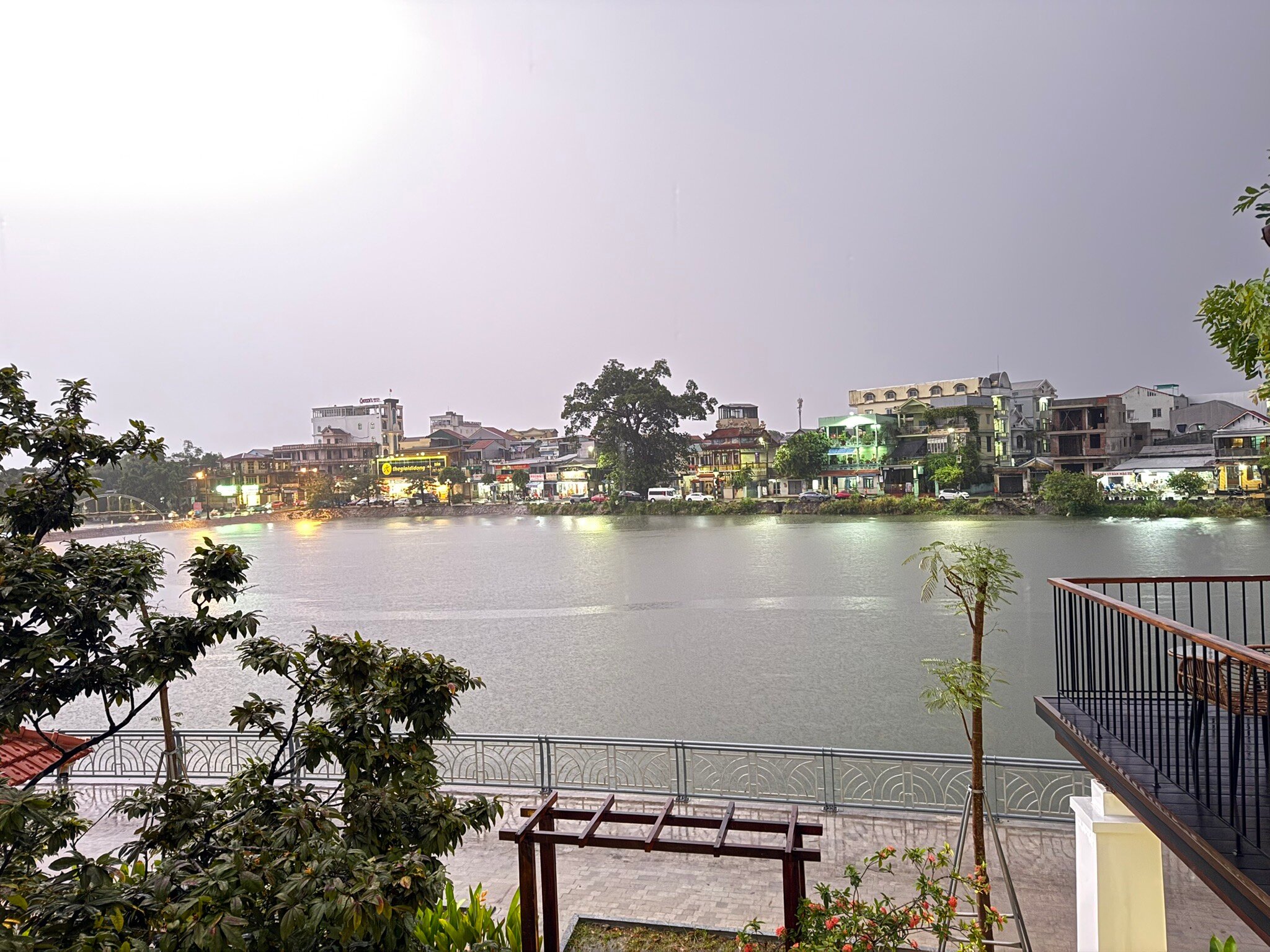 Hue Riverside Villa-官方