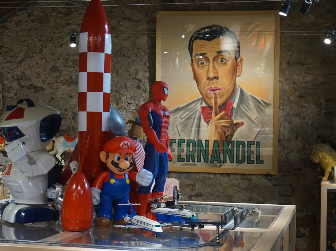 Un Monde En Peluche-Ruynes-en-Margeride必去景点