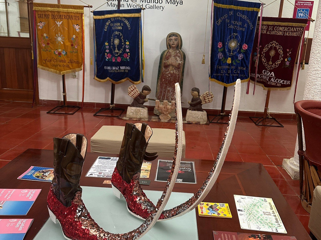 Museo de Ropa Étnica de México-巴利亚多利德必去景点