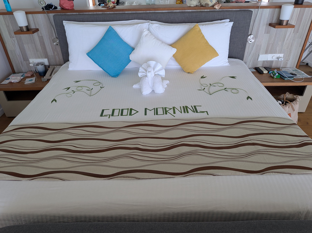 库拉玛蒂岛度假酒店主图