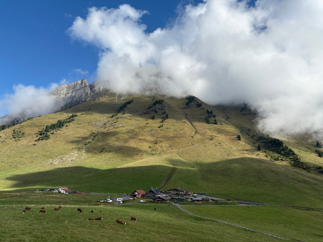 Col des Aravis-拉克吕萨必去景点