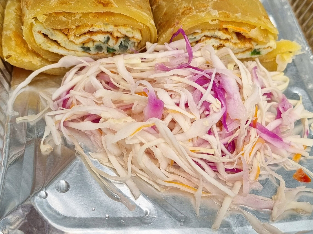 Gorillas and Wildlife Safaris-布恩迪难以穿越的国家公园必去景点