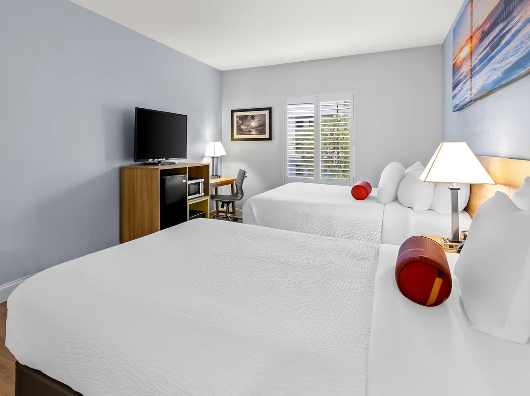 Days Inn & Suites By Wyndham Lakeland主图