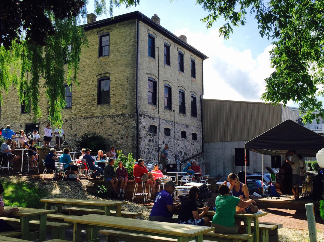 Ahnapee Brewery-Algoma必去景点